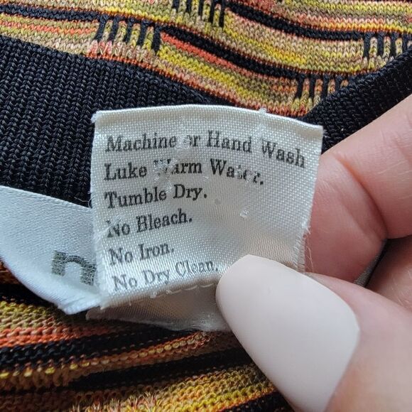 Misook Long Sleeved Cardigan with 1 Button Closure. Size PM. - Picture 6 of 6